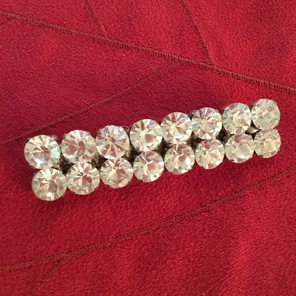 Accessories - Lovely Rhinestone Barrette